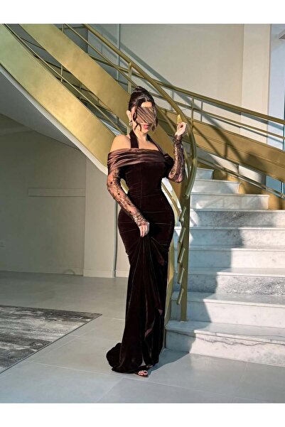 FUFOLUS فستان السهرة البني المخملي بأكمام دانتيل