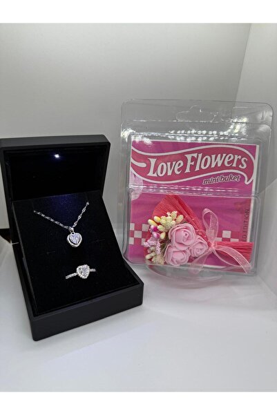 HKN AVM ACCESSORİES Işıklı Kutuda Gümüş renk kalp yüzük kolye Mini Buket Love...