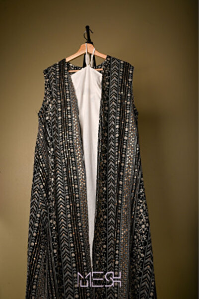 MESH sa Embroidered Two-Piece Jalabiya