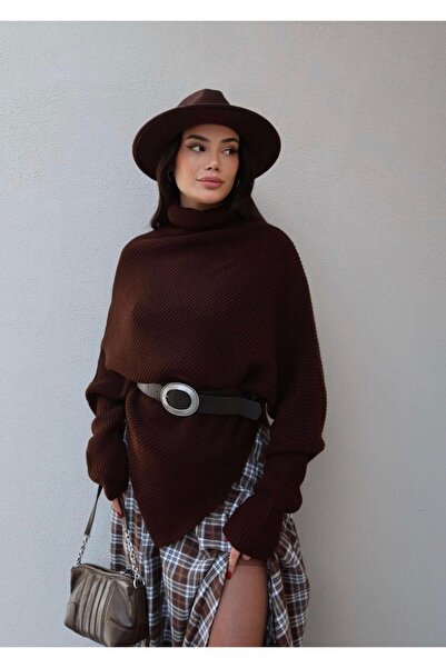 Mzr Collection Women's asymmetric cut fisherman's collar beltless sweater