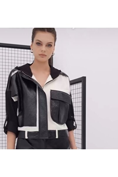 Minası Butik KAPÜŞONLU RUGAN DETAYLI CEKET SİYAH BEYAZ