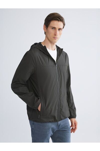 LC Waikiki LCWAIKIKI Classic Standard Fit Hooded Men's Raincoat