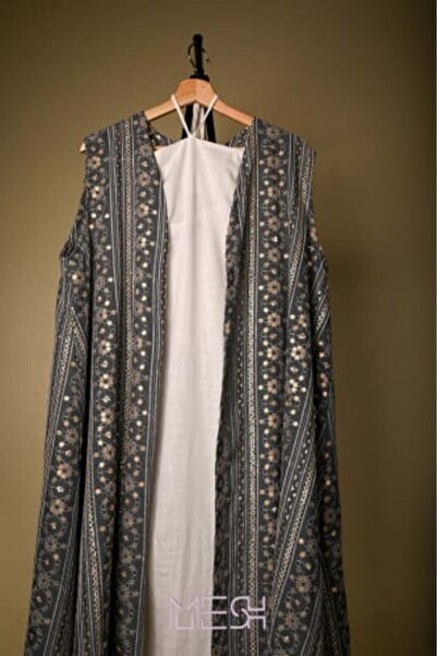 MESH sa Embroidered Two-Piece Jalabiya