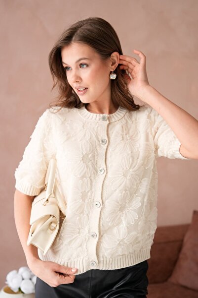 ROBAS KADIN BİSİKLET YAKA TÜLLÜ ÇİÇEKLİ KISA KOLLU ORGANZE TRİKO HIRKA