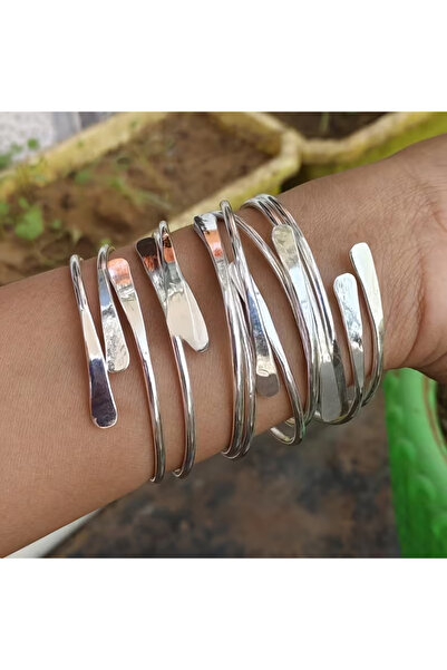 Takıtolia Armora Model Gümüş Kaplama Yassı Spiral Modern Kelepçe Bileklik