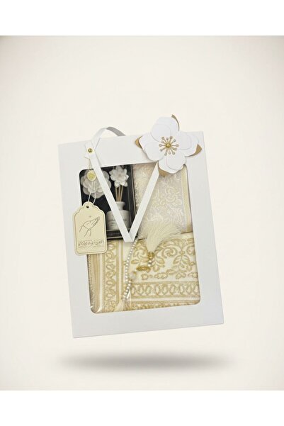 Fashion Details Women's 4-piece set, luxurious rose pattern and decorative de...