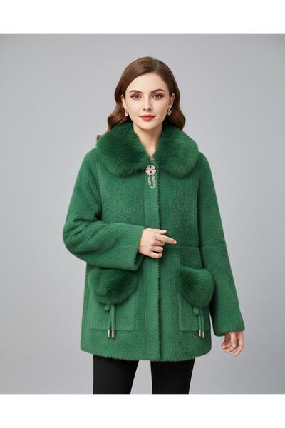 Rabiossa Women's Emerald Green Plush Jacket with Brooch Detail