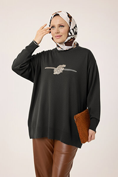 Suede Style 44210 - Stylish Comfortable Mercerized Embroidery Detailed Women'...