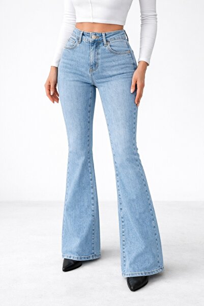 Glamy High-waisted Flare Jeans – light blue