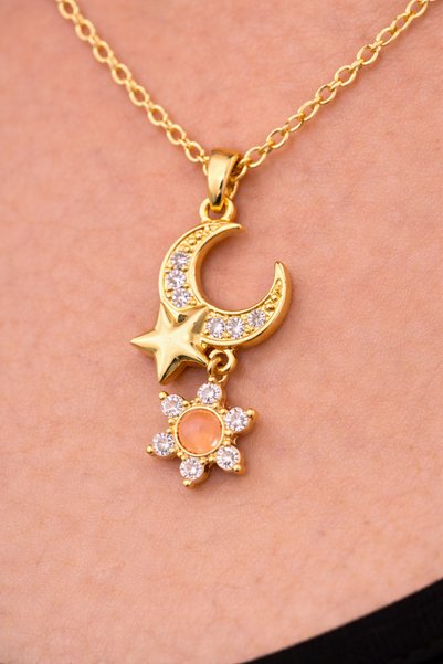 Tasarım Women's Moon and Star Detailed Stone Gold Necklace – Non-Tarnish Stainless Steel