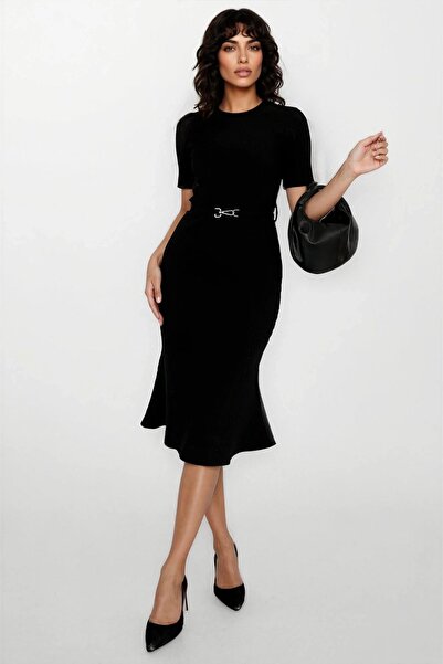 Trend Alaçatı Stili Kadın SİYAH DİKİŞ DETAYLI KEMER TOKALI KISA KOL MİDİ BOY ...