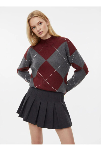 Cool & Sexy Crew Neck Diamond Patterned Knitwear Sweater