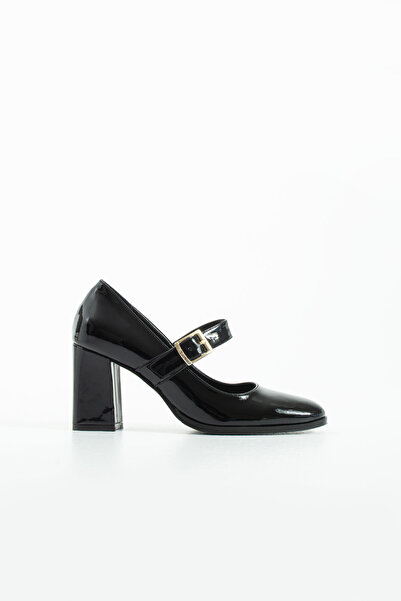 Siena Shoes حذاء رينا نسائي بكعب مطاطي من الجلد الأسود اللامع