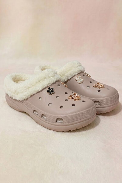 KARDEŞLER ÇORAP Bej Renk İçi Peluş Gold Tokalı Sabo Terlik