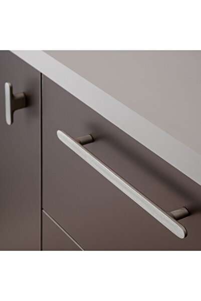 System 4740 Modern Düz Kulp Nikel Saten Renk 192 mm (iki delik arası mesafe)