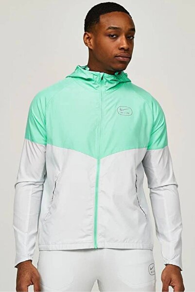 Nike Air Water Resistant Packable Hoodie Jacket Men's Hooded Suitiable for Ca...