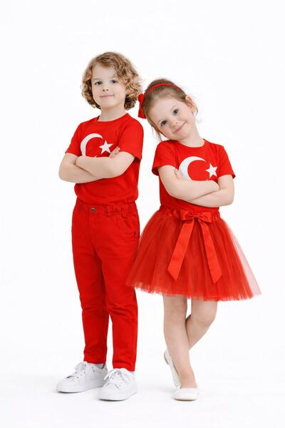 Kuraff Giyim 23 أبريل 29 أكتوبر طقم قصير الأكمام للأولاد والبنات