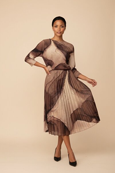 Myra wang Beige dress with pleats