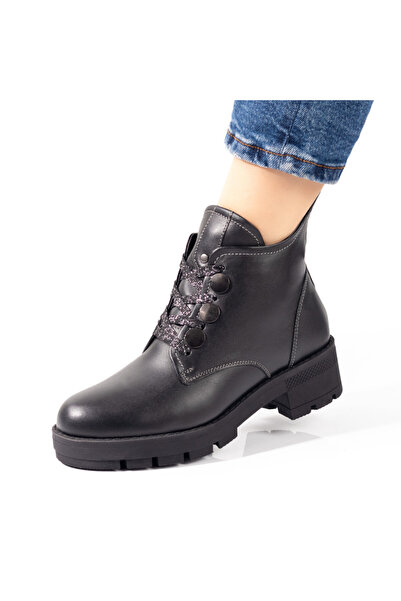 Modlet.ro Γυναικείες μαύρες μπότες από γνήσιο δέρμα με κορδόνια MOD05669