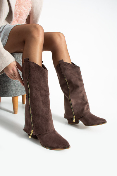 irmona حذاء ديفا بني من جلد الغزال مع جزء علوي من الجلد وتفاصيل سحاب وكعب 6 سم