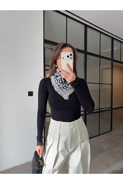 BB Bensu Buyruk ΣΧΕΔΙΑΣΜΕΝΟ ΠΛΕΚΤΟ ΜΙΝΙ ΣΑΛΙΟ ΓΚΡΙ-ΜΑΥΡΟ