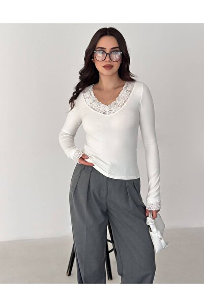 Noa&Noa V-Neck Lace Detailed Blouse