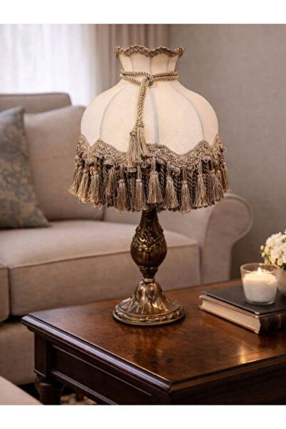 DoraHomeDekor TEKLİ KADİFE BAŞLIKLI PÜSKÜLLÜ ABAJUR