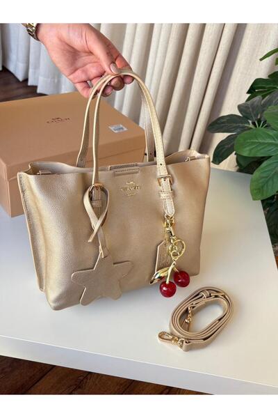 GGGG Bags with their accessories
