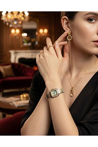 Ard Al Murooj Luxury women's watch with chain