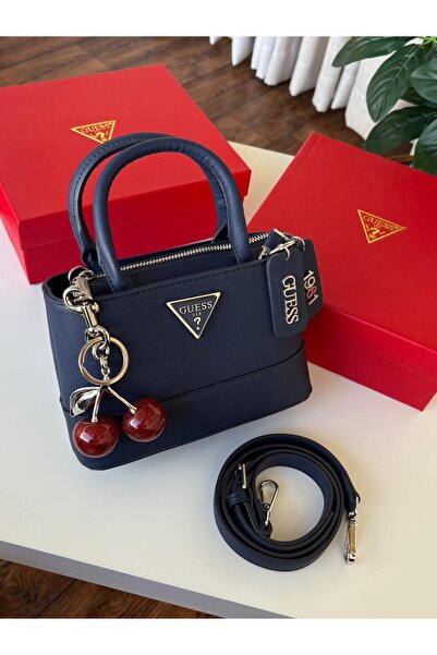 GGGG Bags with their accessories