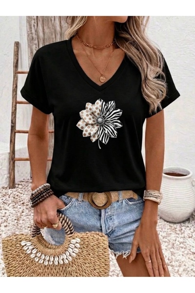 FUFLUNS Zebra Pattern Flower Printed Women's Oversize V-Neck T-Shirt