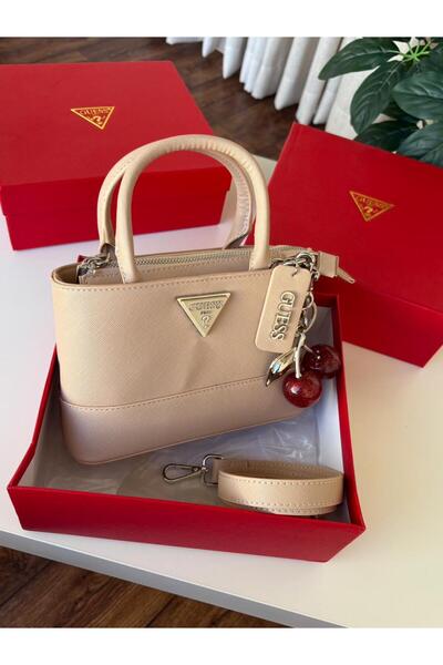 GGGG Bags with their accessories