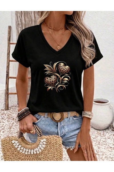 FUFLUNS Leopard Heart Pattern Printed Women's Oversize V-Neck T-Shirt