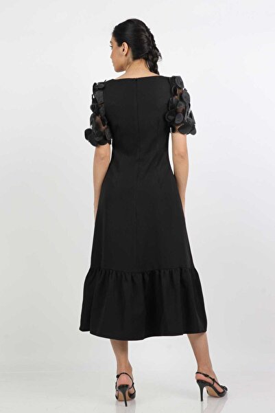 Nichii Black Solid Midi Ruffle Dress
