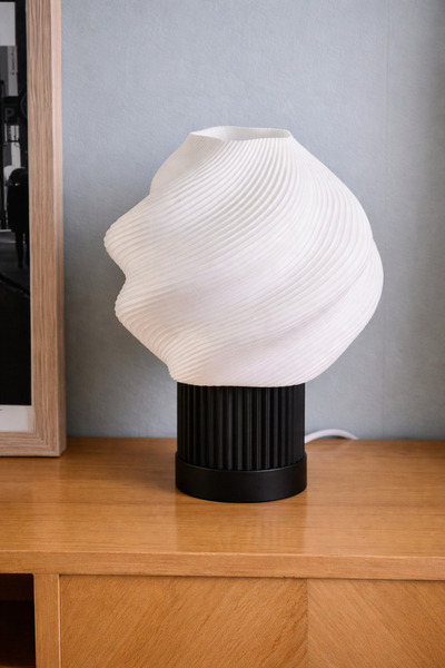 Vescarri Decorative Table Lamp – Modern Design Ambient Lighting - 17 cm