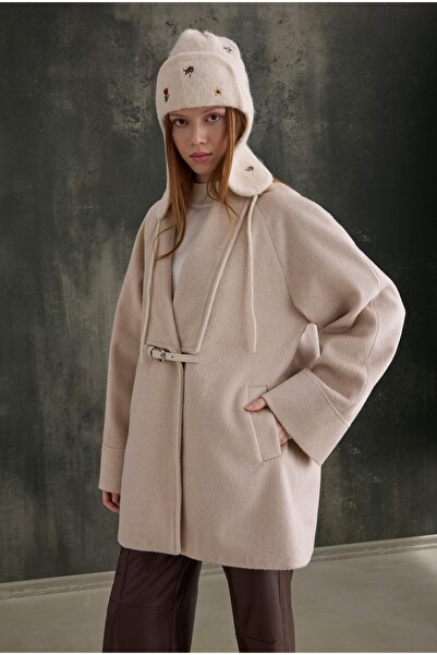 HEQA Belt Detailed Coat Bone