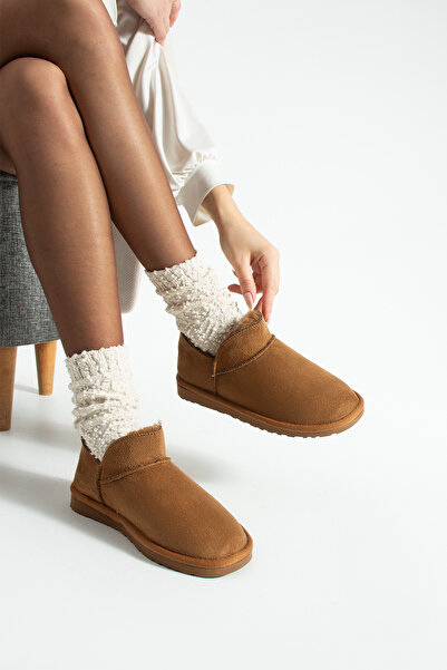 diya shoes Cozy Women's Short Winter Boots with Fur Inside and Suede Look