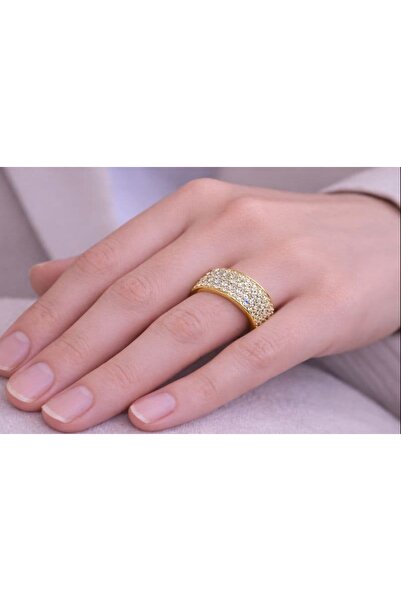 BY YASİN TOPÇU 💍   خاتم مرصع بالأحجار اللامعة مع تفاصيل ذهبية - مقاس 19 ✨ 💎