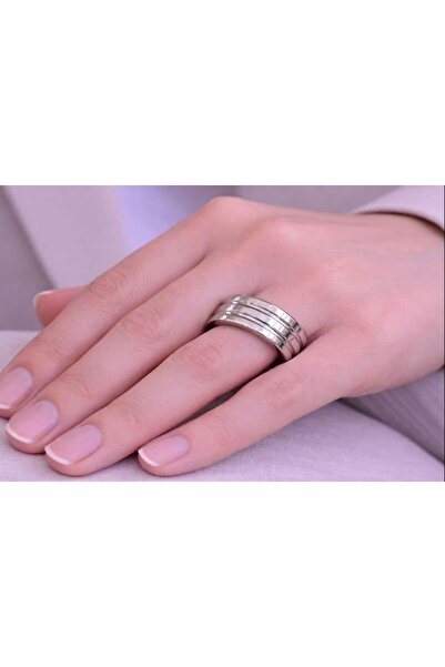 BY YASİN TOPÇU 💍   خاتم فضي متعدد الشرائط لامع – مقاس 16 ✨