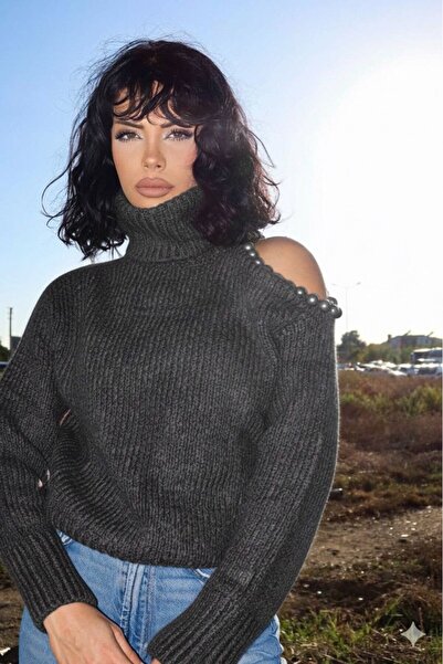TRİNİTY Off-The-Shoulder Turtleneck Knit Sweater – Anthracite