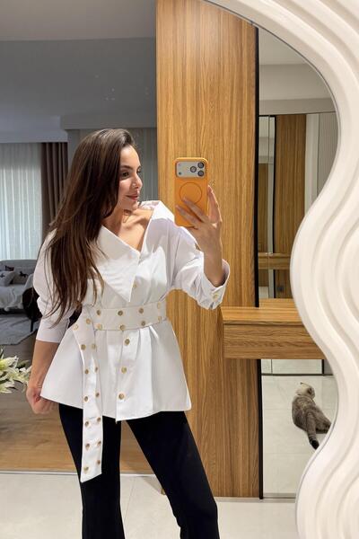 Gizem Ecemiş Fontune Beyaz Zımbalı Tasarım Gömlek