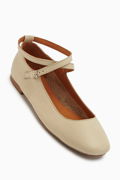 Limoya Ameli Genuine Leather Beige Cross-Strapped Ballerina Women's Shoes