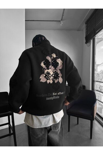 "Borders Do Not Affect Art" Oversize Quarter-Zip Sweatshirt