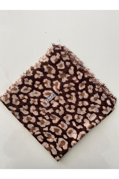 Eyfel Pars Desen Tülbent Writing