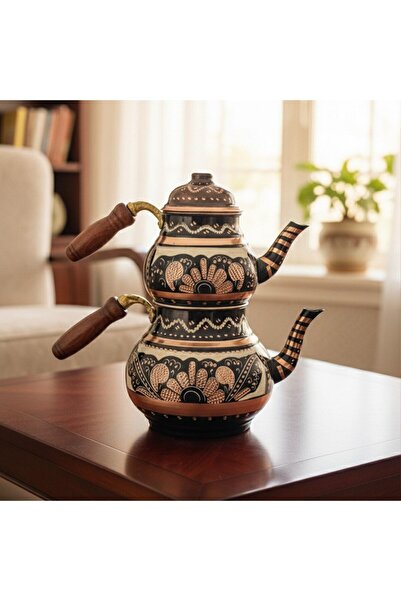 Yardımcı Bakır Since 1997 إبريق شاي كبير من النحاس المطلي بالمينا