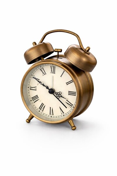 TAKIŞTIR Bronz Renk Dekoratif Işıklı Alarmlı Yuvarlak Masa Saati