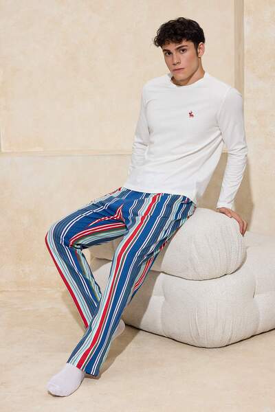 Trendyol Collection Ecru Regular Fit Gestreiftes Strick-Pyjama-Set TMNAW26PT0...