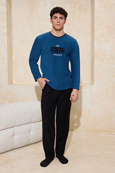 Trendyol Collection Indigo Regular-Cut Fleece-/Winter-Pyjama-Set mit Slogan-S...