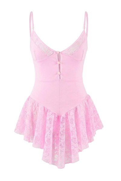 Trendyol Collection Babydoll cu dantelă roz, cu nasturi, fără bretele, fără c...