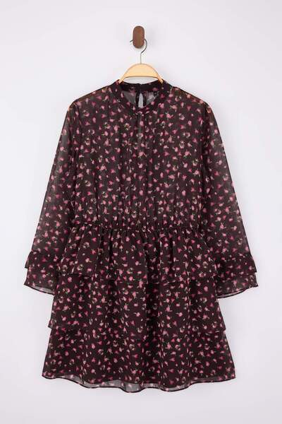 Trendyol Curve Φόρεμα με μοτίβο καφέ τραγανό λουλούδι, μίνι σιφόν με επένδυση...